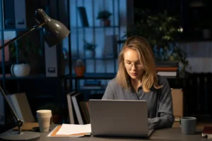 Controle de horas extras: legislação e automatização